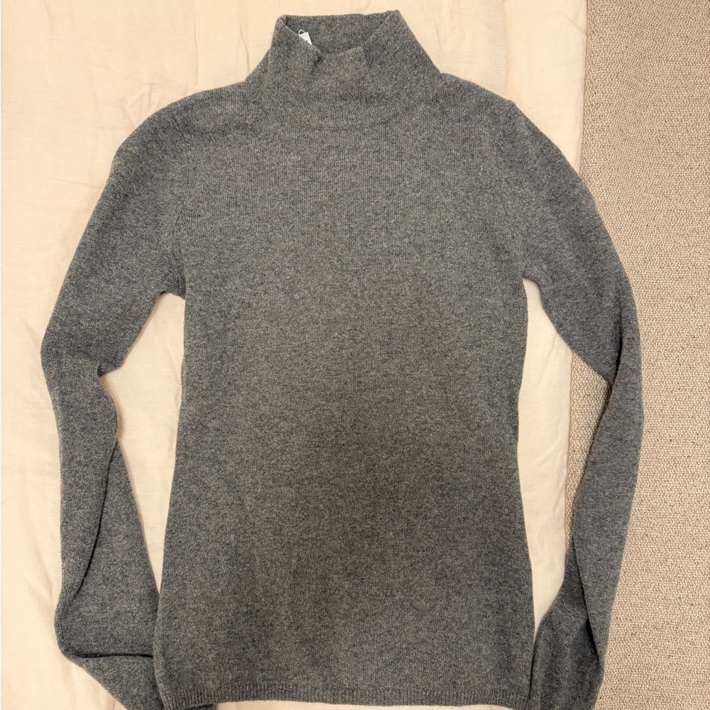 Reformation Cashmere Charcoal Gray Mockneck Turtleneck